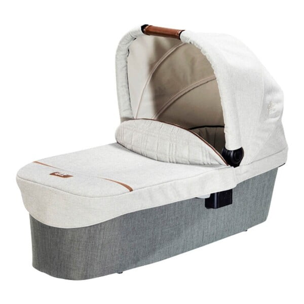 joie ramble carrycot oyster 2 75760.1628679123 2